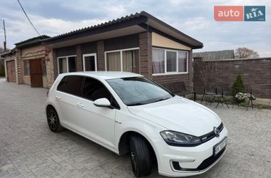Хэтчбек Volkswagen e-Golf 2015 в Ровно