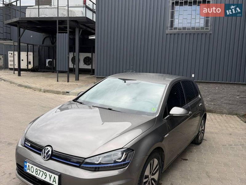 Volkswagen e-Golf 2014
