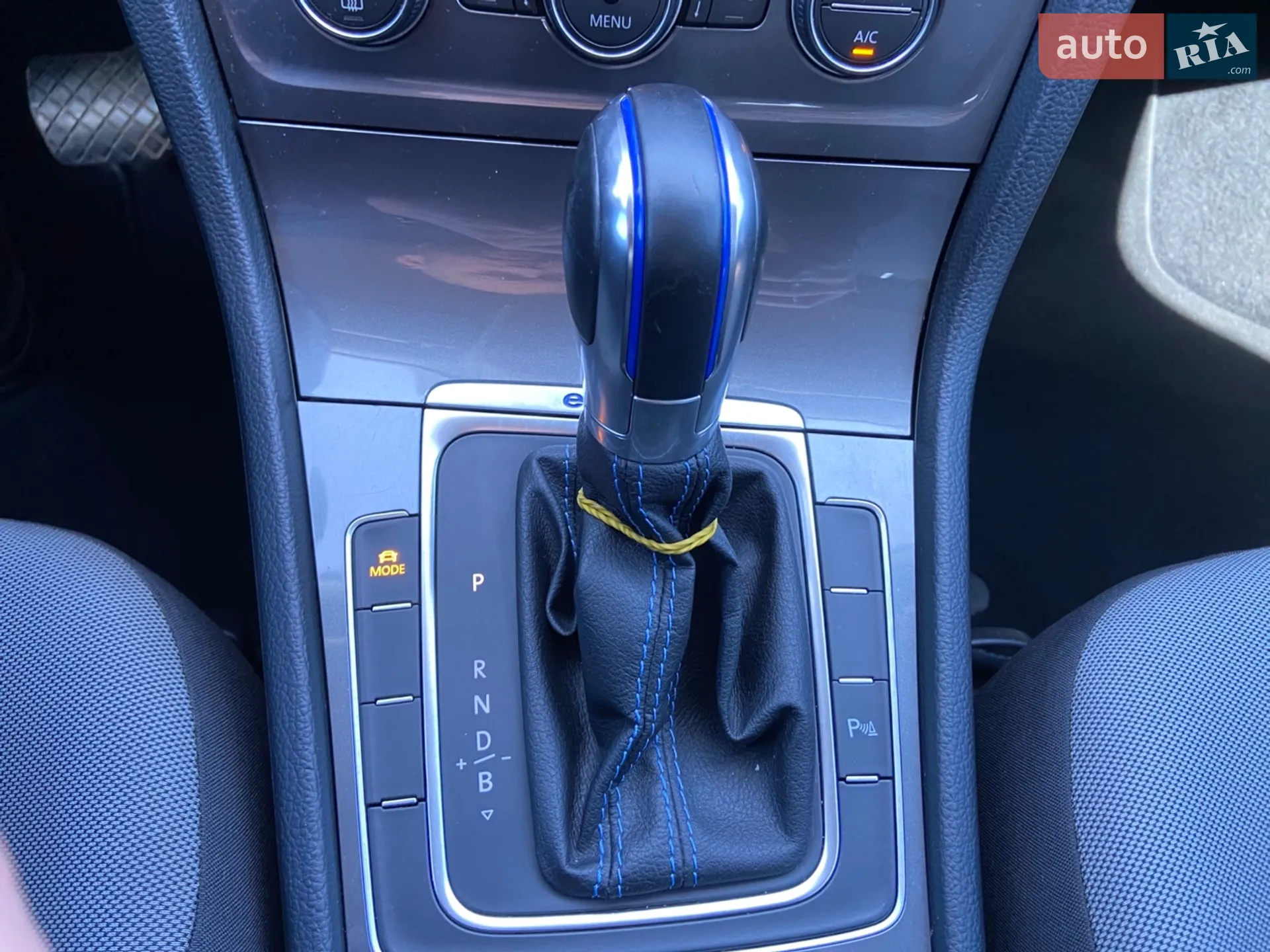2014 Volkswagen Golf - мініатюра 38
