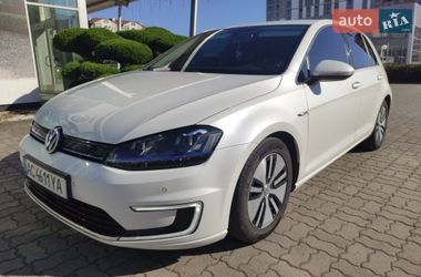 Хетчбек Volkswagen e-Golf 2015 в Луцьку