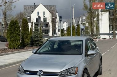 Хетчбек Volkswagen e-Golf 2015 в Києві