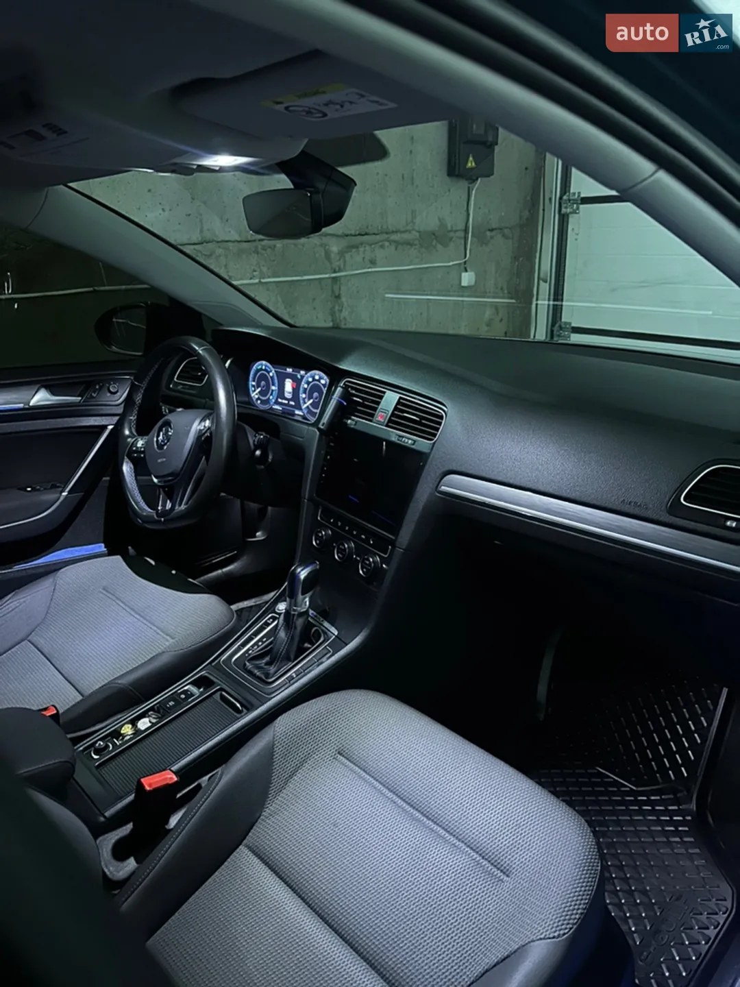 2017 Volkswagen Golf - мініатюра 4