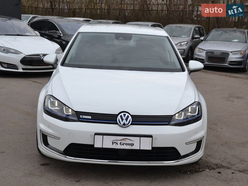 Хэтчбек Volkswagen e-Golf 2015 в Луцке