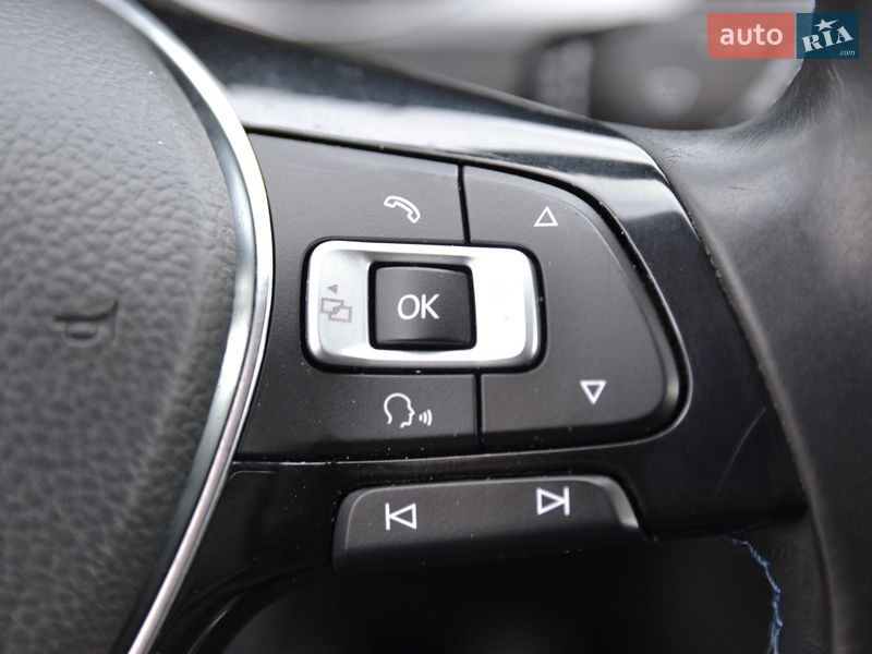 Хэтчбек Volkswagen e-Golf 2015 в Луцке