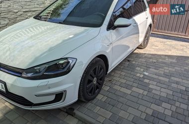 Хэтчбек Volkswagen e-Golf 2017 в Пятихатках