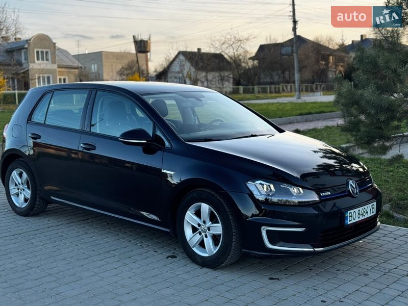 Хэтчбек Volkswagen e-Golf 2015 в Чорткове