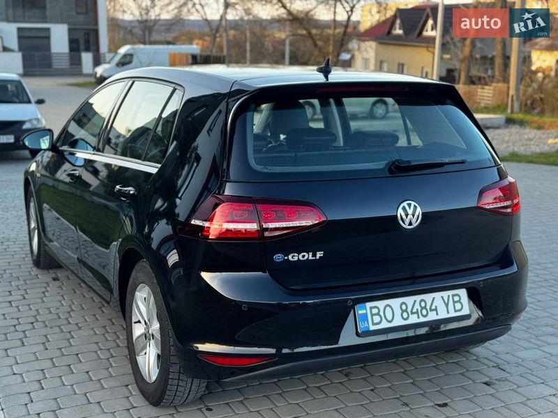 Хэтчбек Volkswagen e-Golf 2015 в Чорткове