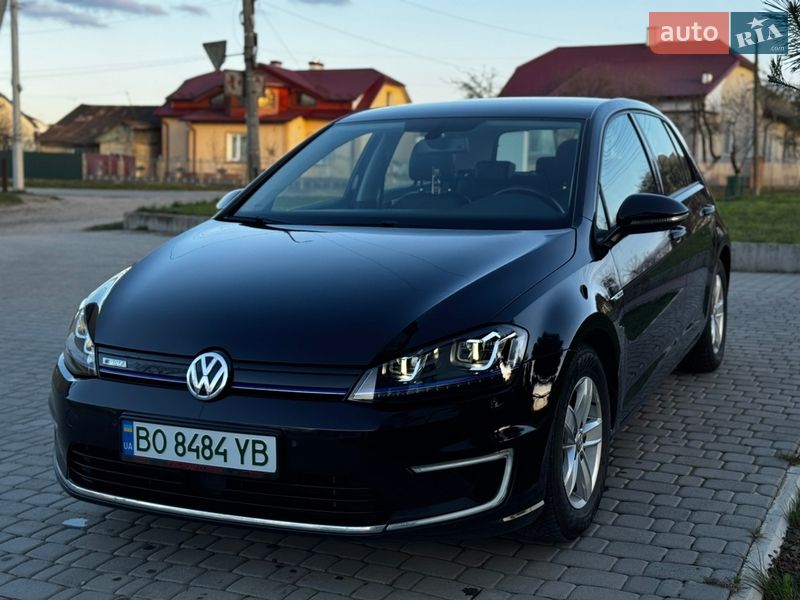 Хэтчбек Volkswagen e-Golf 2015 в Чорткове