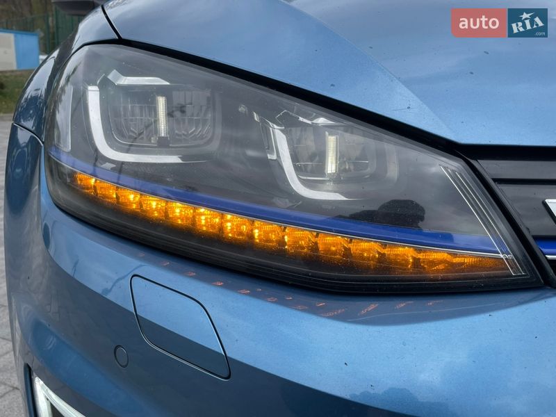 Хэтчбек Volkswagen e-Golf 2016 в Львове