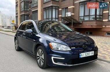 Хетчбек Volkswagen e-Golf 2016 в Чернігові