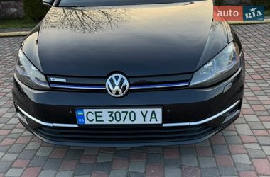 Хетчбек Volkswagen e-Golf 2017 в Чернівцях
