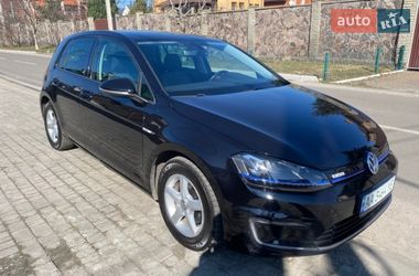 Хэтчбек Volkswagen e-Golf 2015 в Киеве