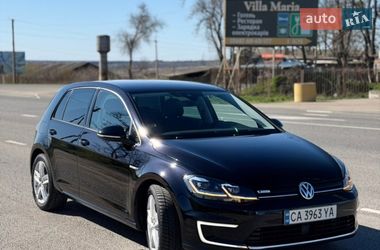 Хэтчбек Volkswagen e-Golf 2017 в Новоархангельске