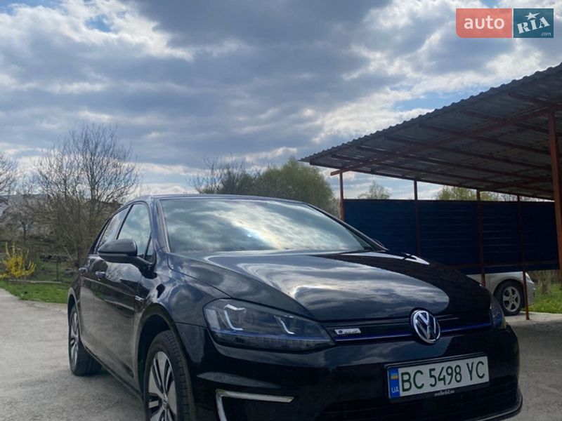 Volkswagen e-Golf 2015