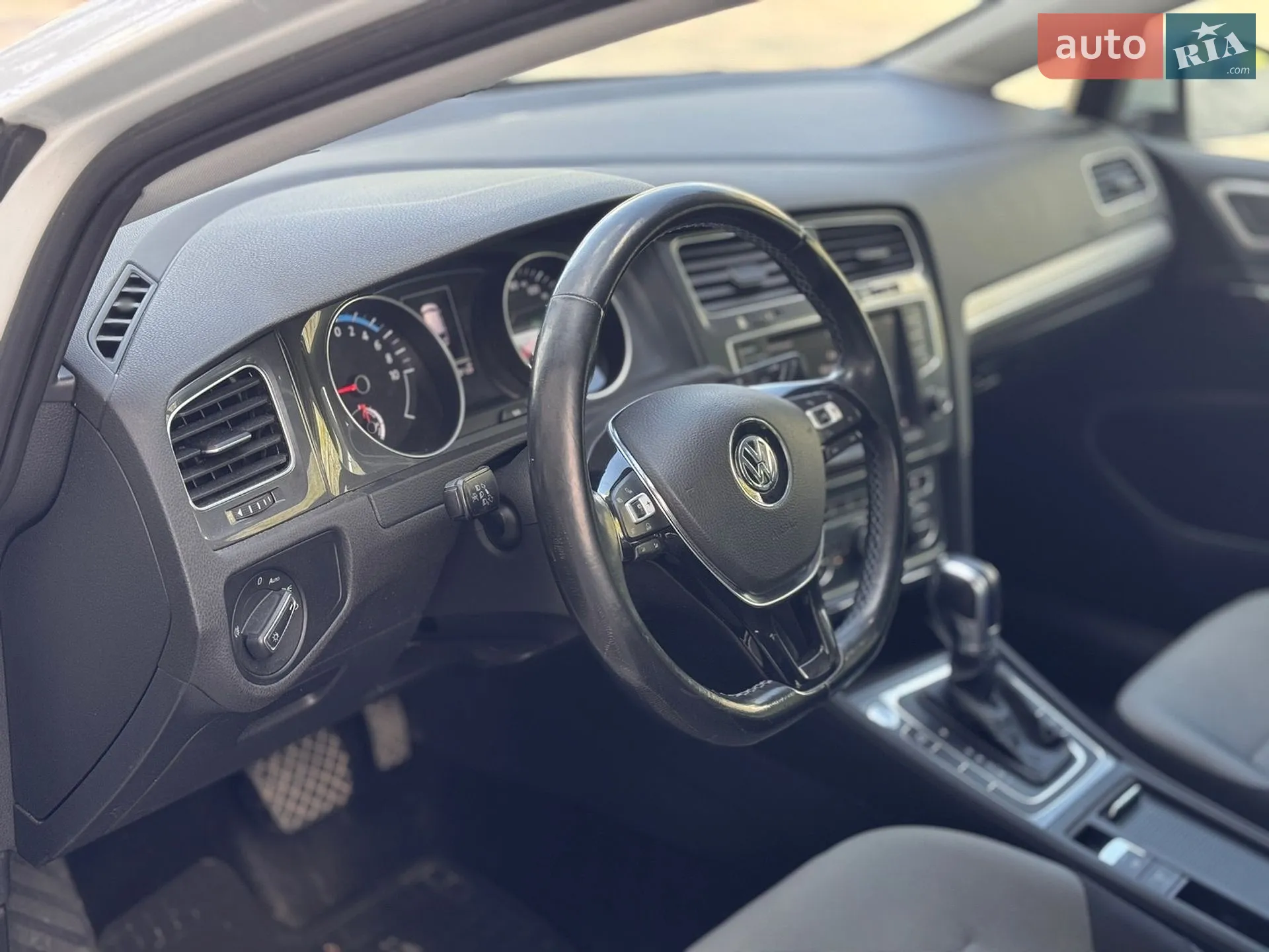 2015 Volkswagen Golf - мініатюра 24