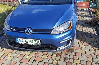 Хетчбек Volkswagen e-Golf 2016 в Львові