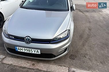 Хетчбек Volkswagen e-Golf 2015 в Звягелі
