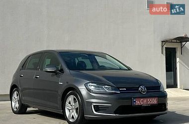 Хетчбек Volkswagen e-Golf 2017 в Рівному