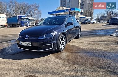 Хэтчбек Volkswagen e-Golf 2016 в Житомире