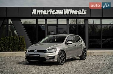 Хэтчбек Volkswagen e-Golf 2017 в Черновцах