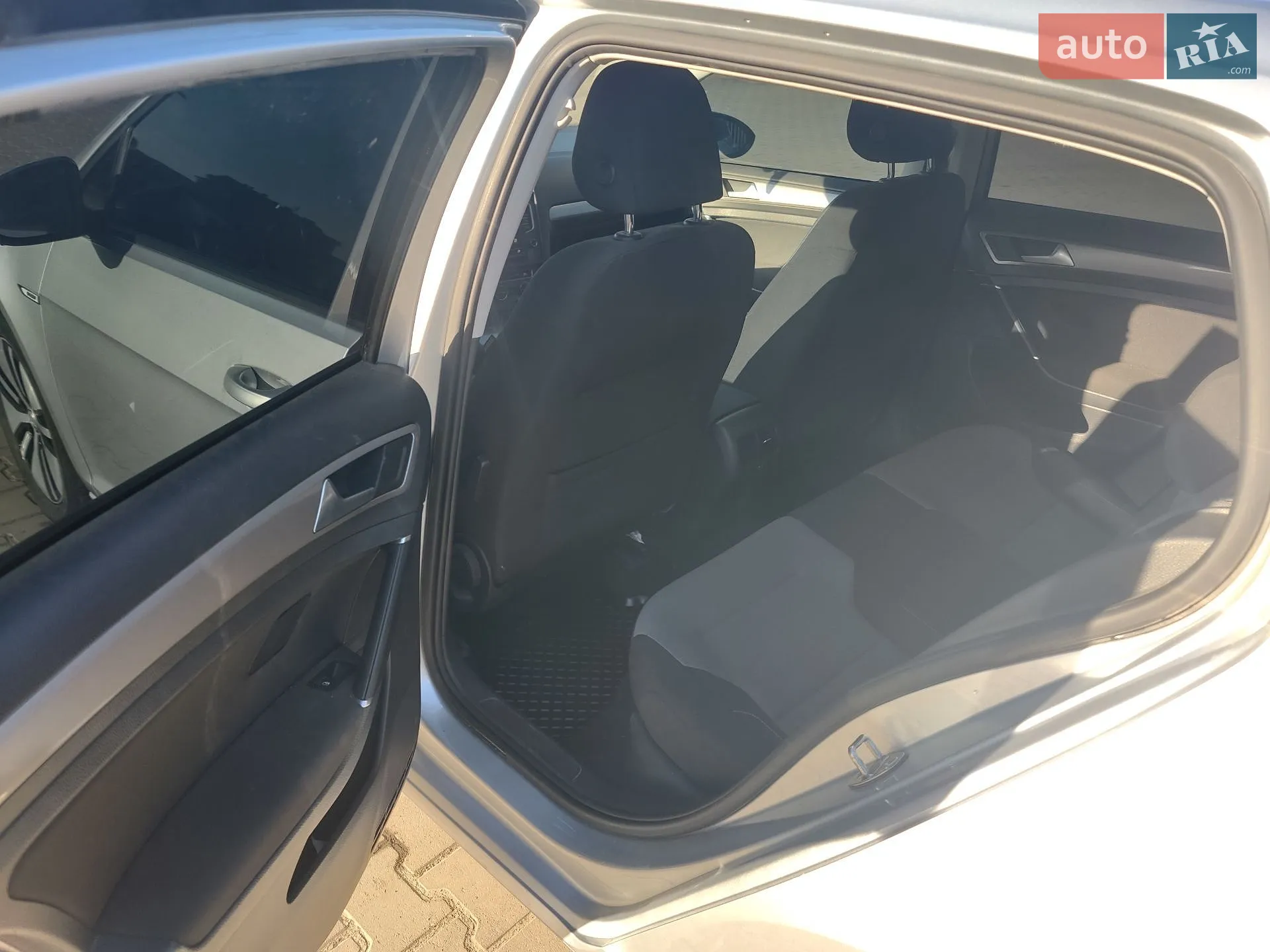 2016 Volkswagen Golf - мініатюра 9