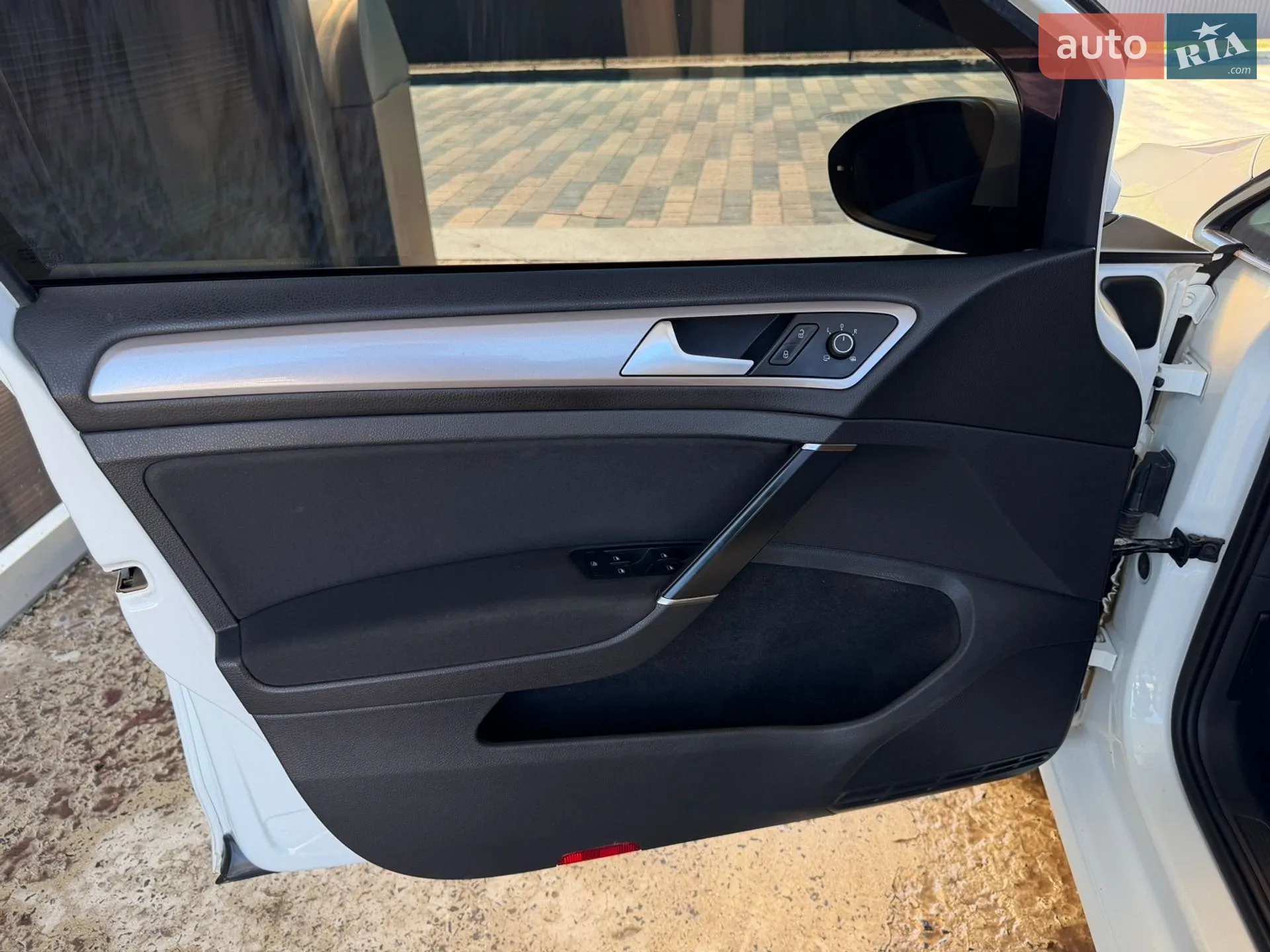 2014 Volkswagen Golf - мініатюра 31