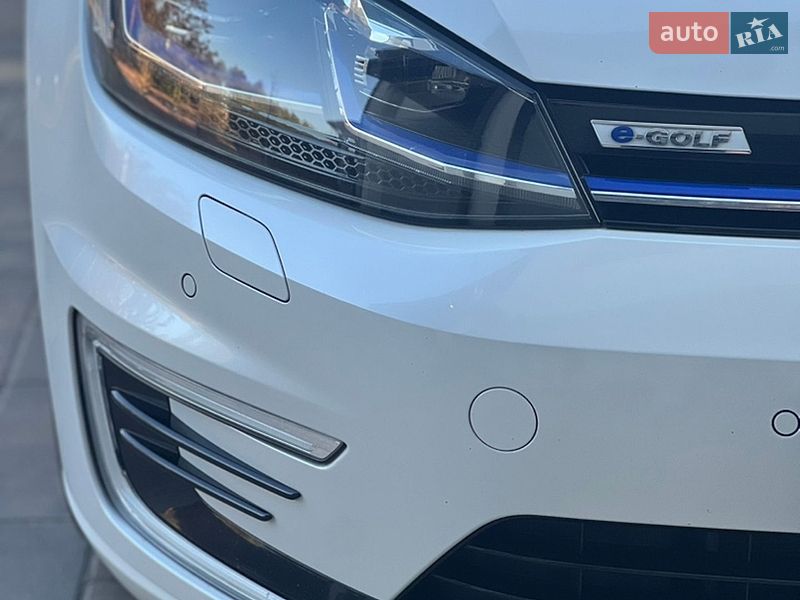 Хетчбек Volkswagen e-Golf 2019 в Києві