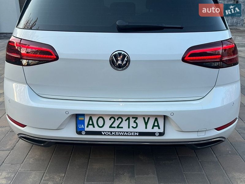 Хетчбек Volkswagen e-Golf 2019 в Києві