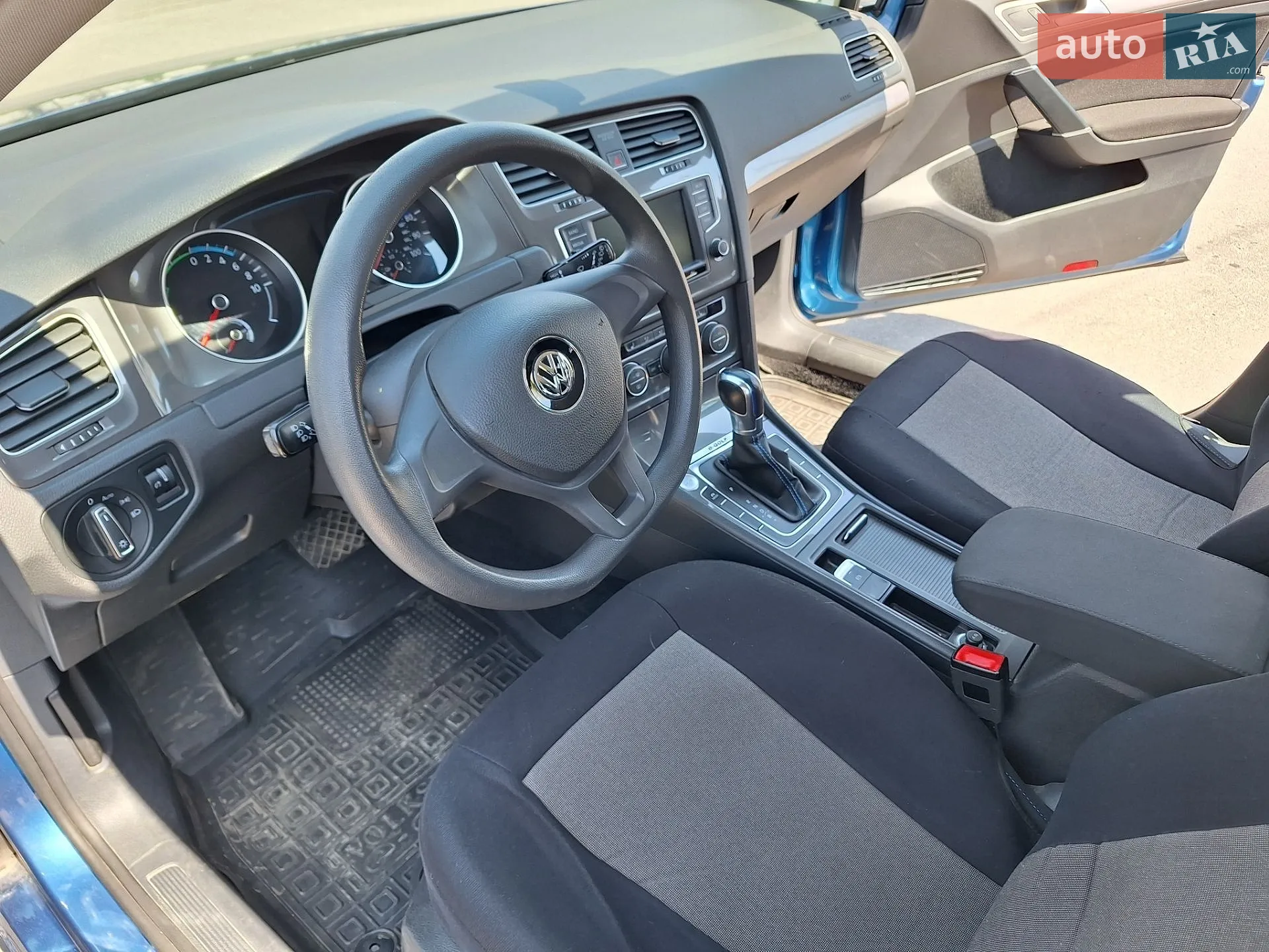 2016 Volkswagen Golf - мініатюра 5