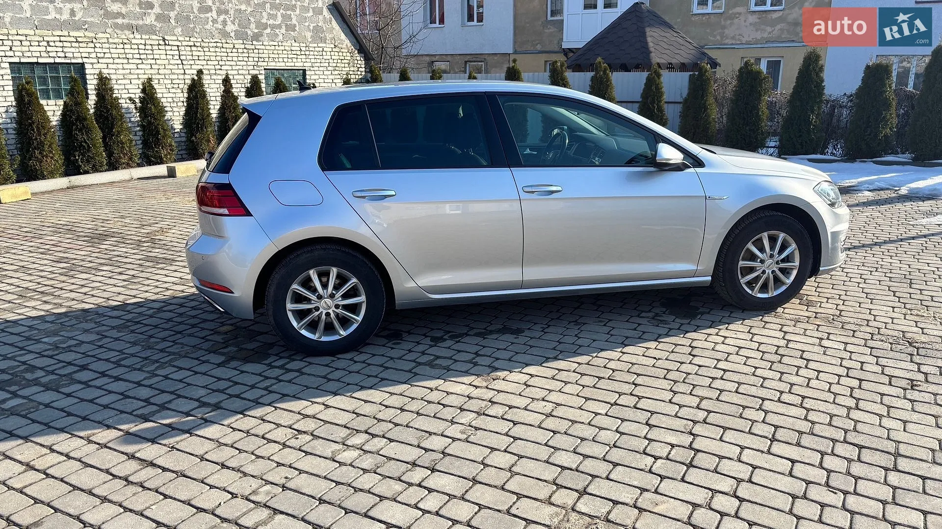 2019 Volkswagen Golf - мініатюра 4