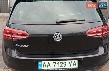 Хэтчбек Volkswagen e-Golf 2015 в Киеве