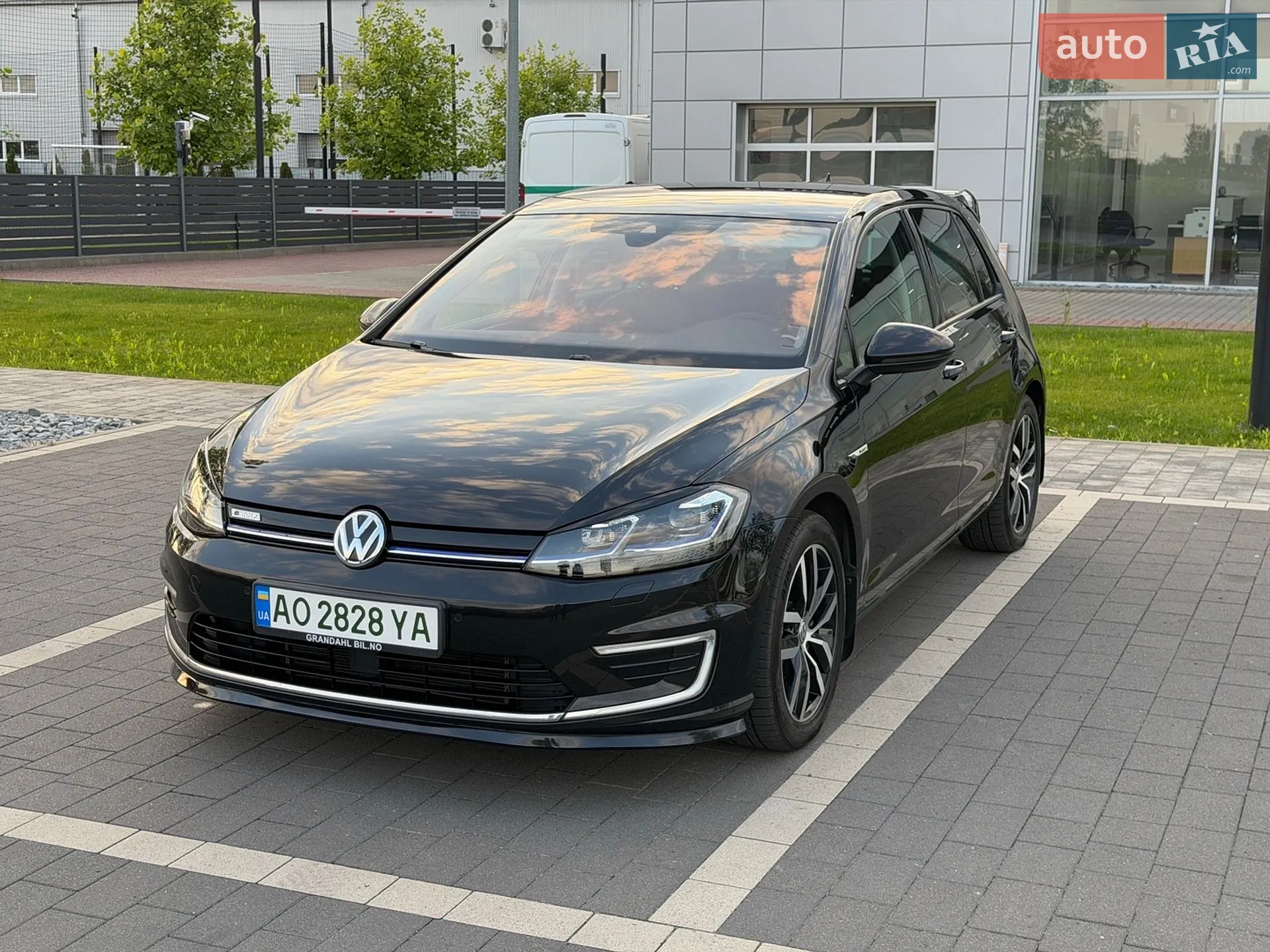 2019 Volkswagen Golf - мініатюра 4