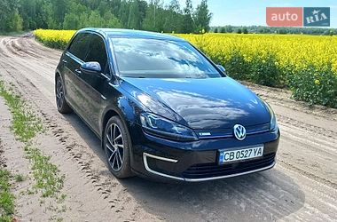 Хэтчбек Volkswagen e-Golf 2016 в Броварах