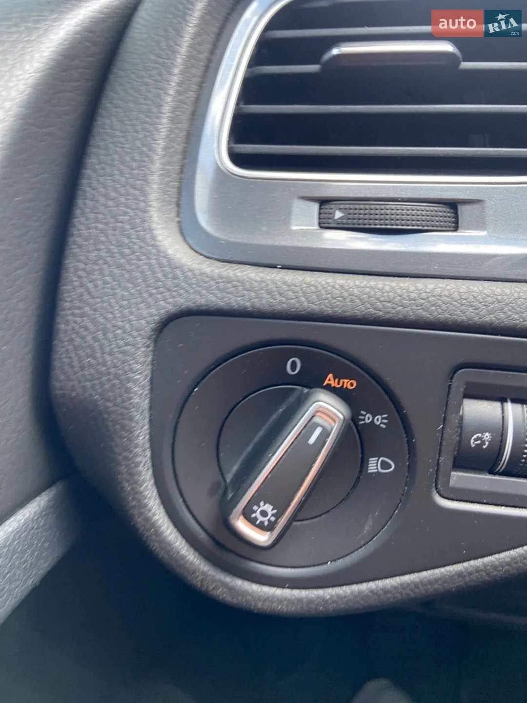 2016 Volkswagen Golf - мініатюра 2