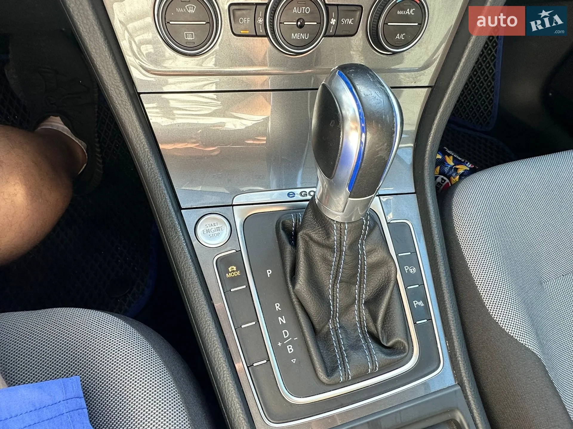 2014 Volkswagen Golf - мініатюра 24