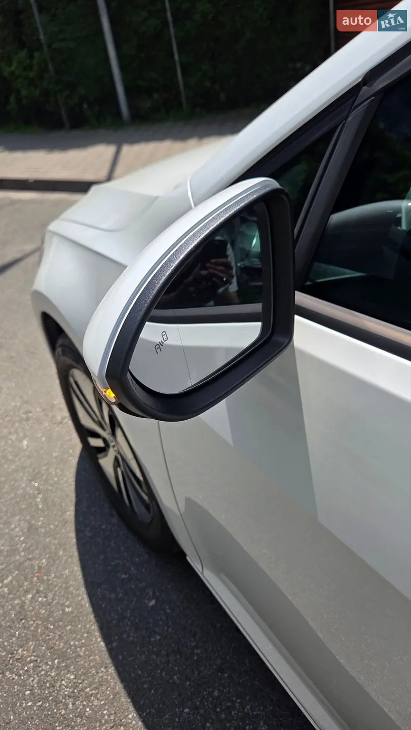 2020 Volkswagen Golf - мініатюра 24