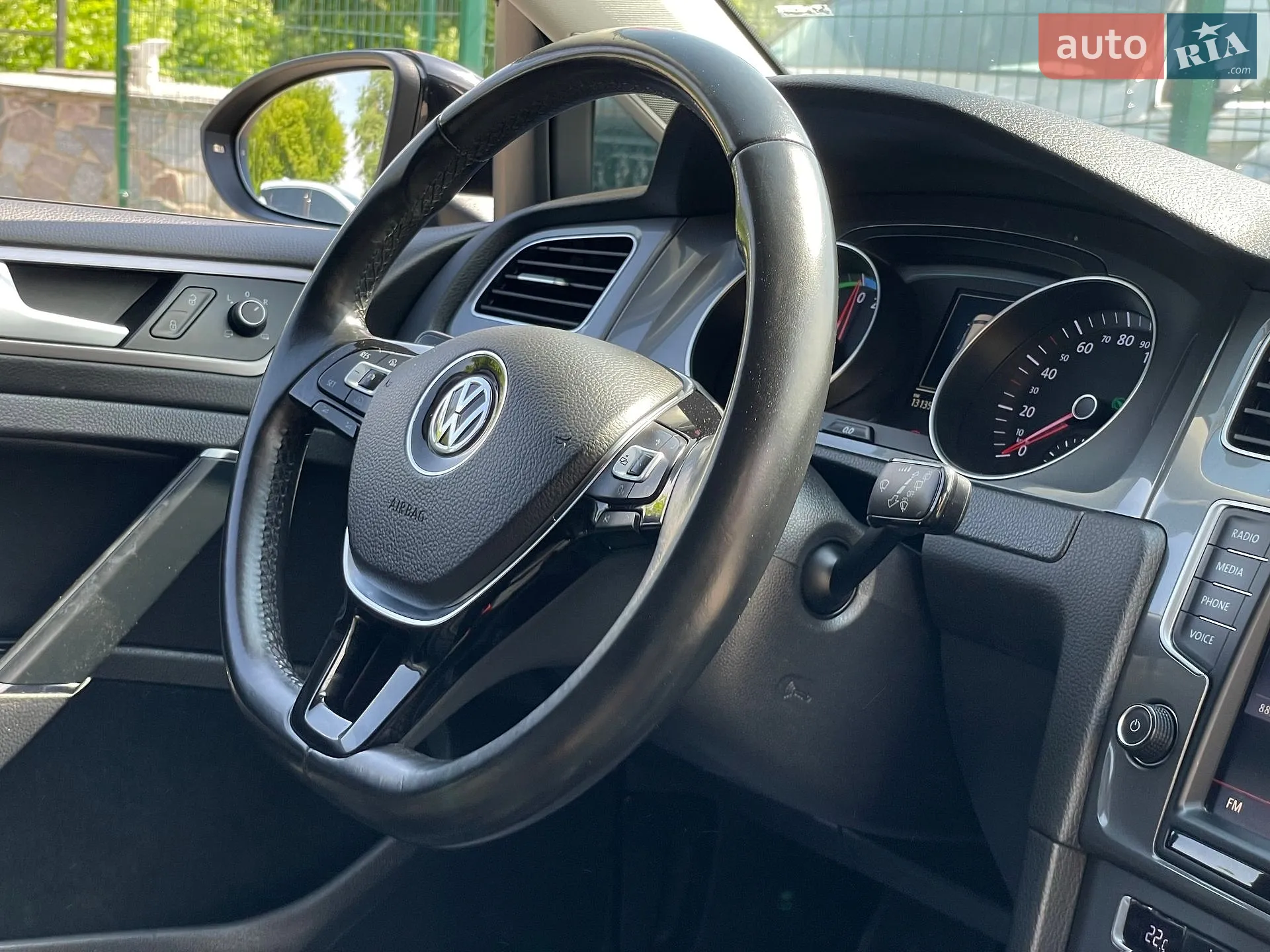 2016 Volkswagen Golf - мініатюра 35