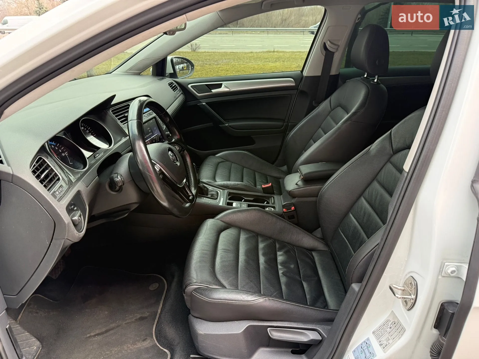 2014 Volkswagen Golf - мініатюра 16
