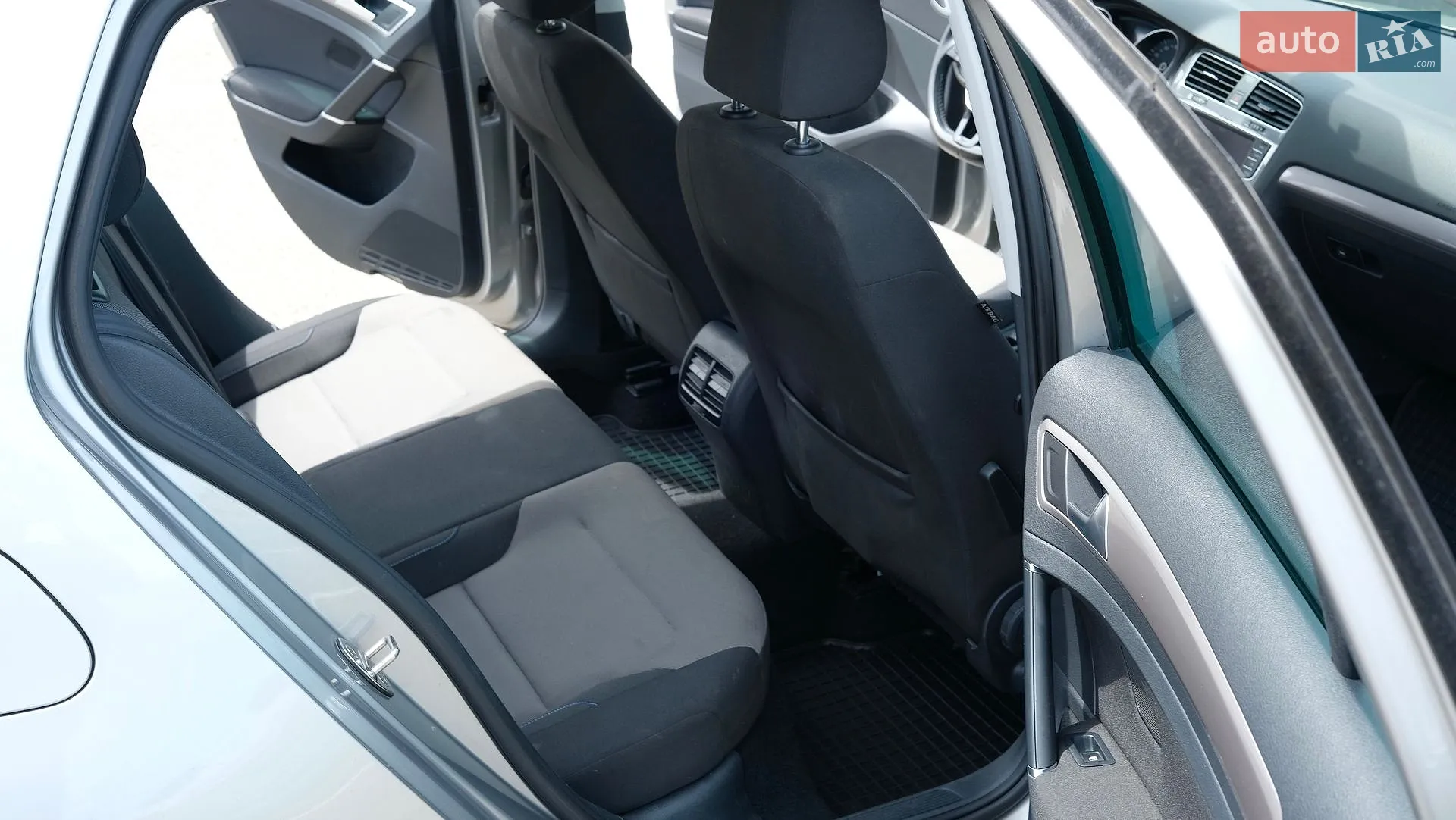 2014 Volkswagen Golf - мініатюра 46