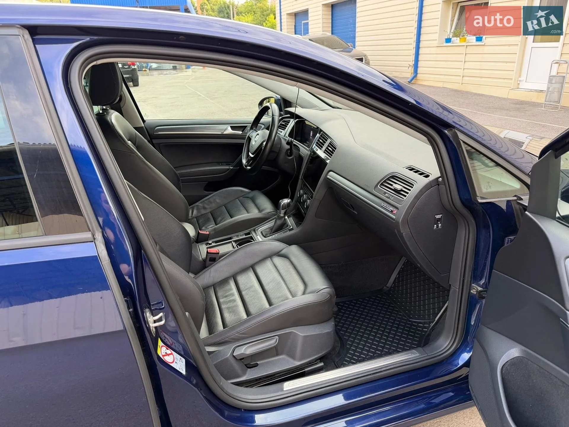 2017 Volkswagen Golf - мініатюра 27