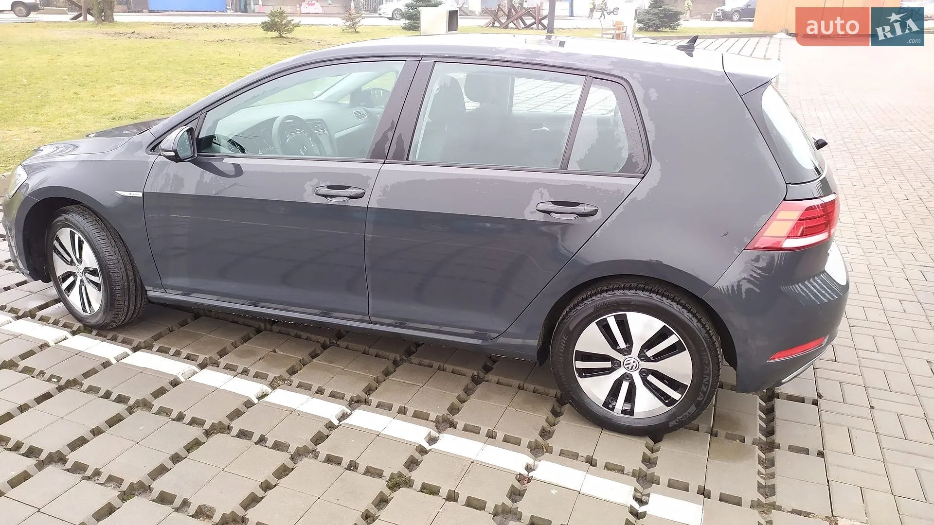 2020 Volkswagen Golf - мініатюра 3