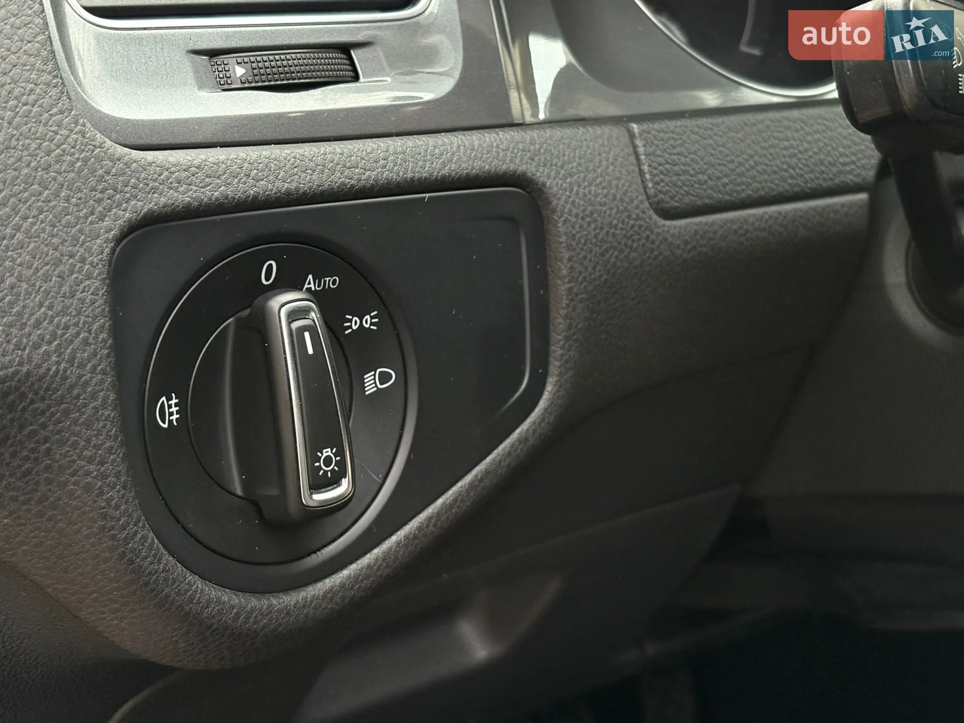 2015 Volkswagen Golf - мініатюра 26