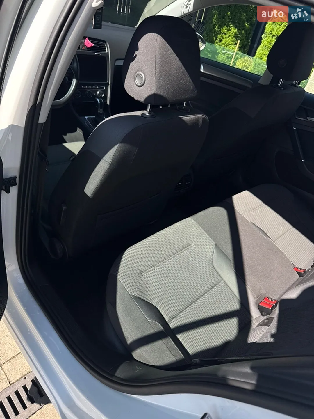 2017 Volkswagen Golf - мініатюра 32