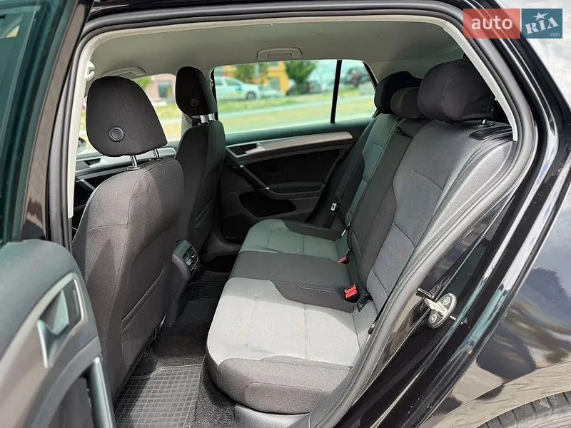 Volkswagen e-Golf 2014 VIN WVWZZZAUZFW904659 фото оголошення 17 з 61