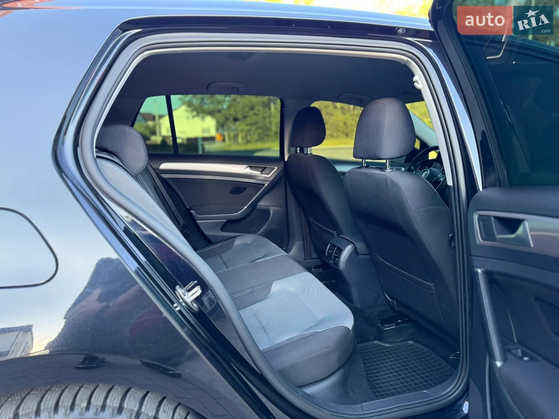 2014 Volkswagen Golf - мініатюра 30