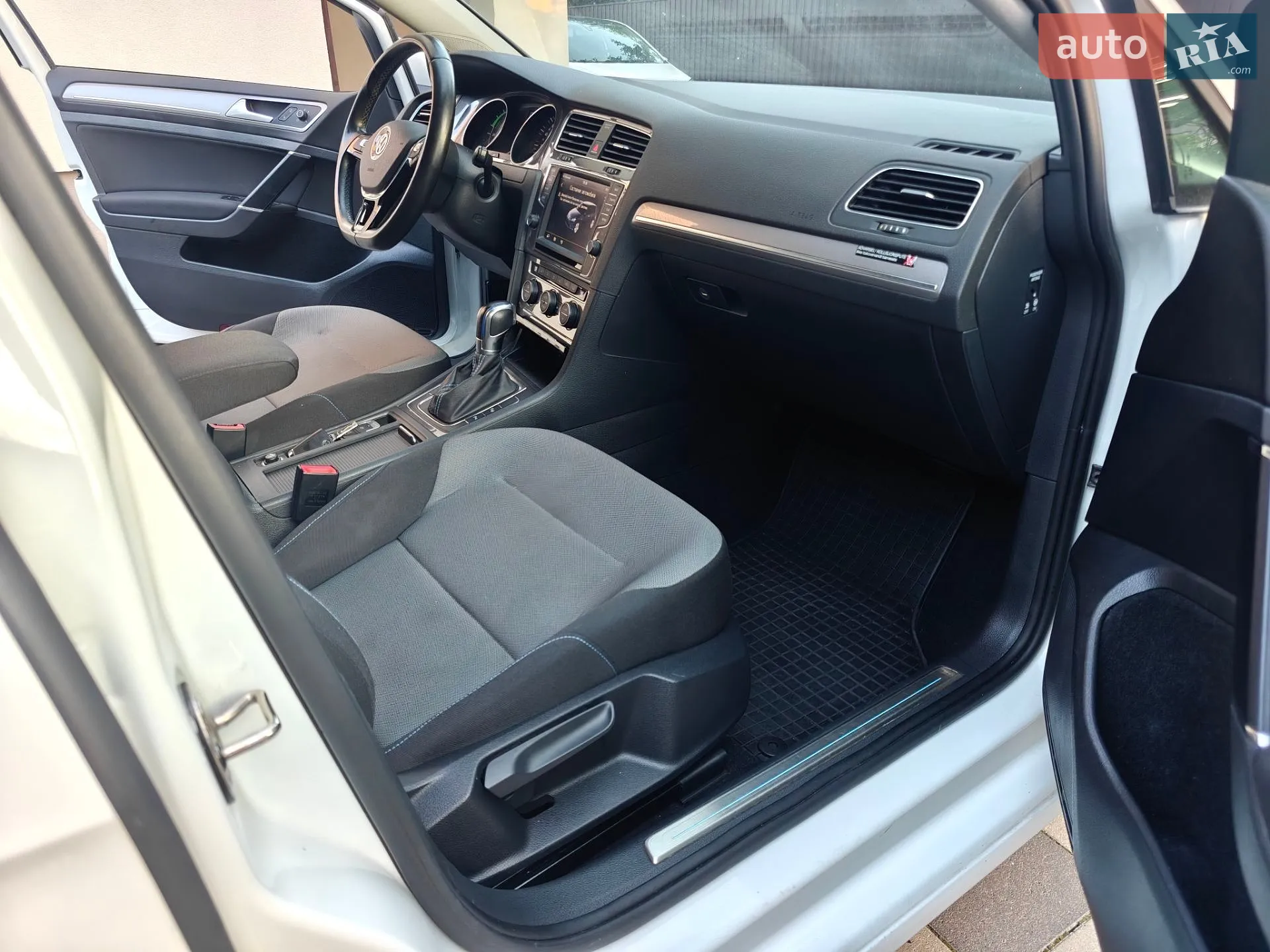 2014 Volkswagen Golf - мініатюра 11