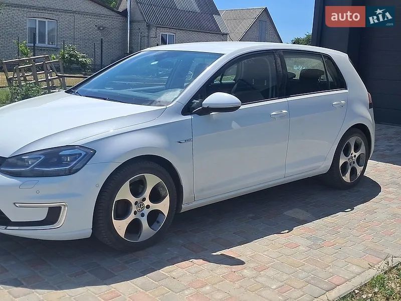 Volkswagen e-Golf 2017