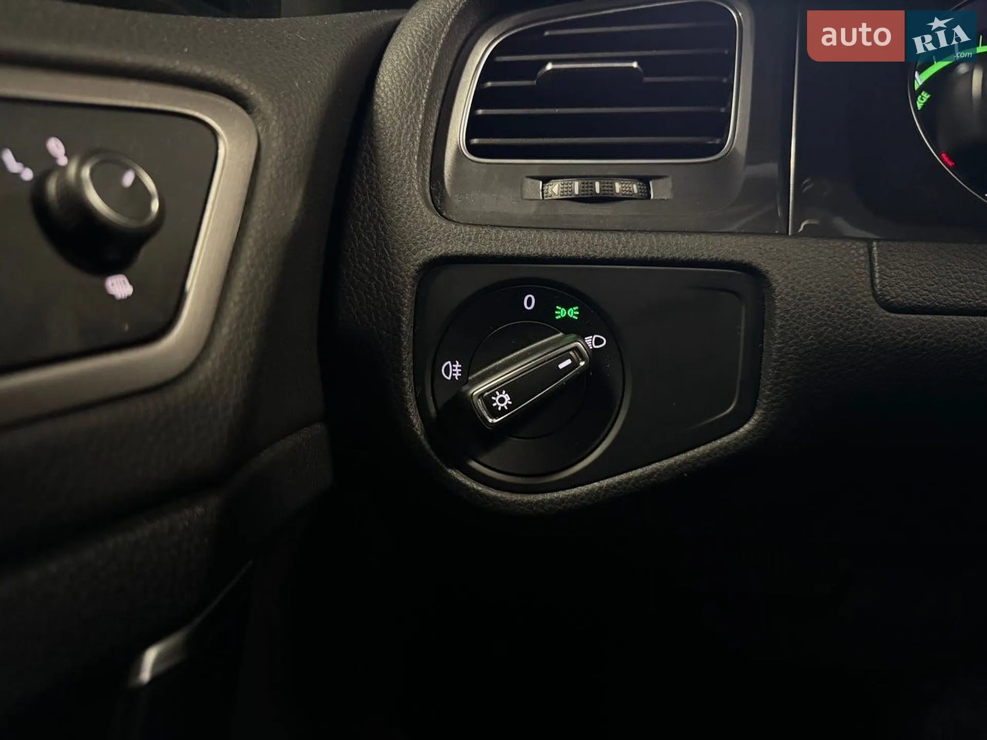 2015 Volkswagen Golf - мініатюра 16