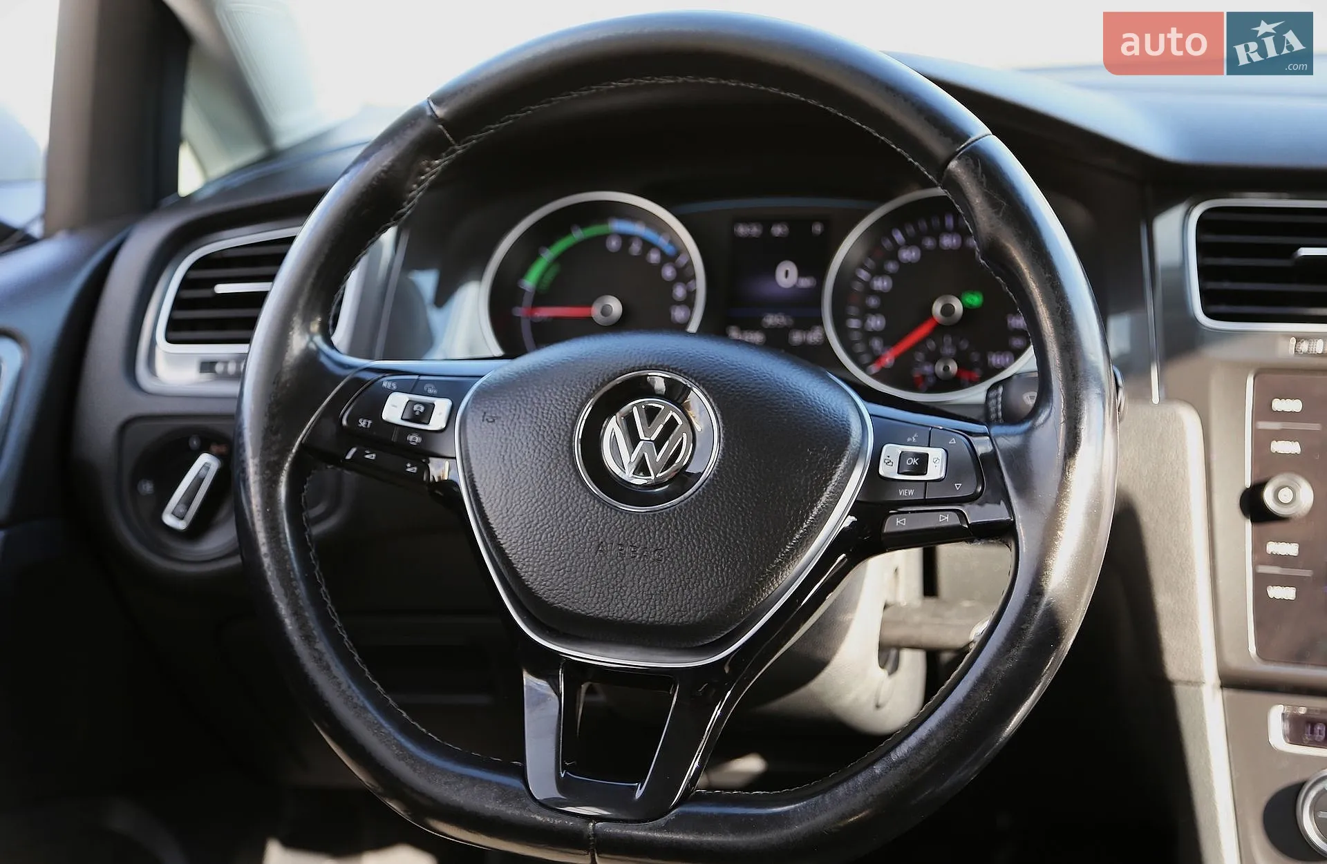 2019 Volkswagen Golf - мініатюра 16