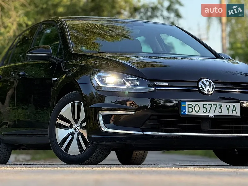 Volkswagen e-Golf 2018 VIN WVWZZZAUZK8902194 фото оголошення 19 з 47